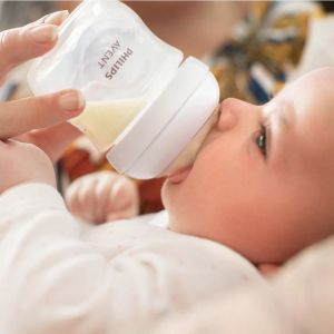 Philips AVENT - Шише на хранене Natural Response 125 мл.