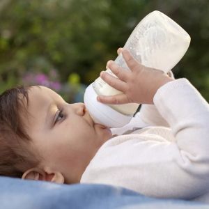 Philips AVENT - Шише на хранене Natural Response 330мл.