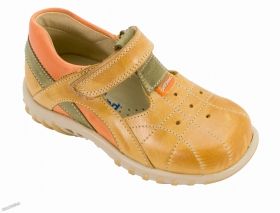 Petit Shoes - Детски обувки *Hider Caramelo*