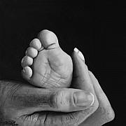 Baby Art - Tiny Feet by Peter Piatt Baby Art е чудесна идея за прекрасен подарък